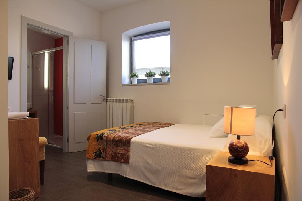 Emebed Posada Кастрохеріс Номер фото